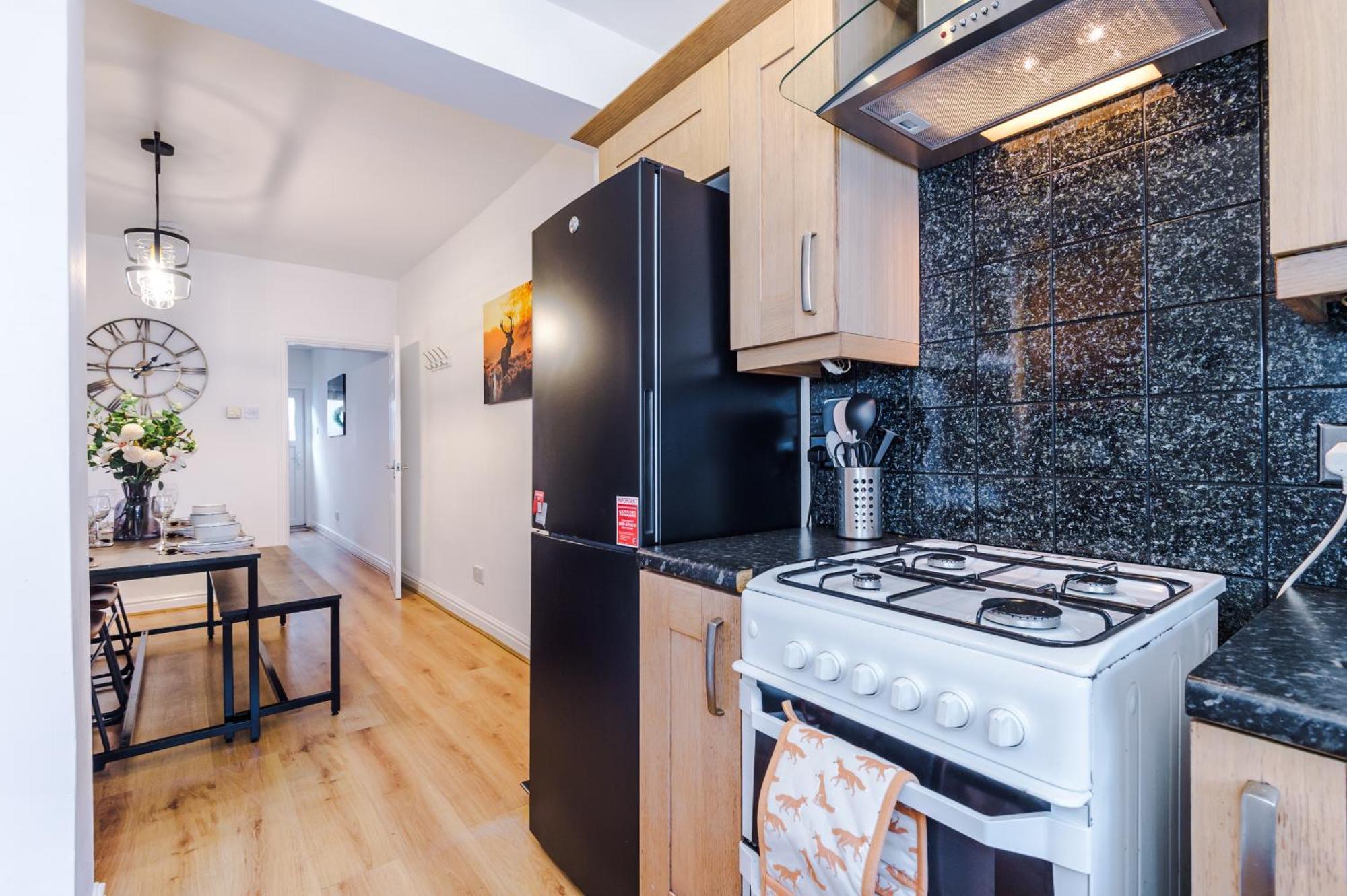 New! Spacious 2-Bed Home In Chester City-Centre By 53 Degrees Property, Ideal For Couples & Small Groups, Great Location - Sleeps 5 Exterior foto