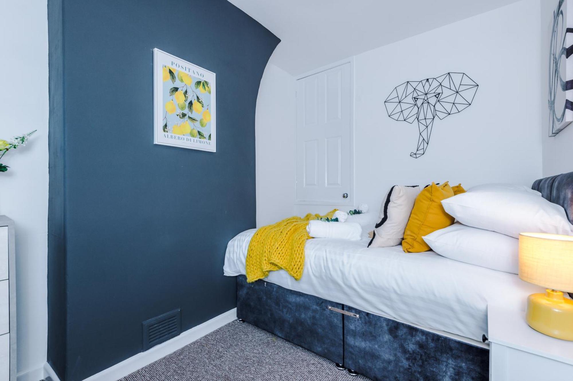 New! Spacious 2-Bed Home In Chester City-Centre By 53 Degrees Property, Ideal For Couples & Small Groups, Great Location - Sleeps 5 Exterior foto
